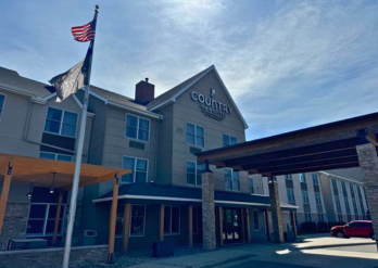 Image of Exterior of Country Inn Hotel