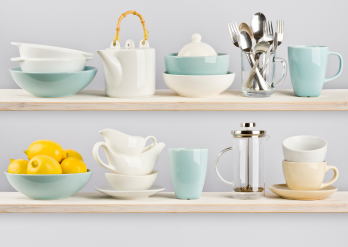 Image of dining plates and cups